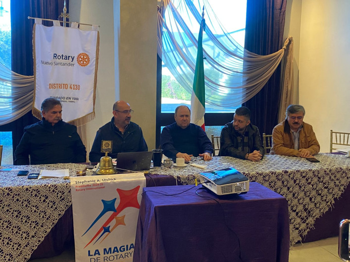 Ofrecen rotarios concierto con causa