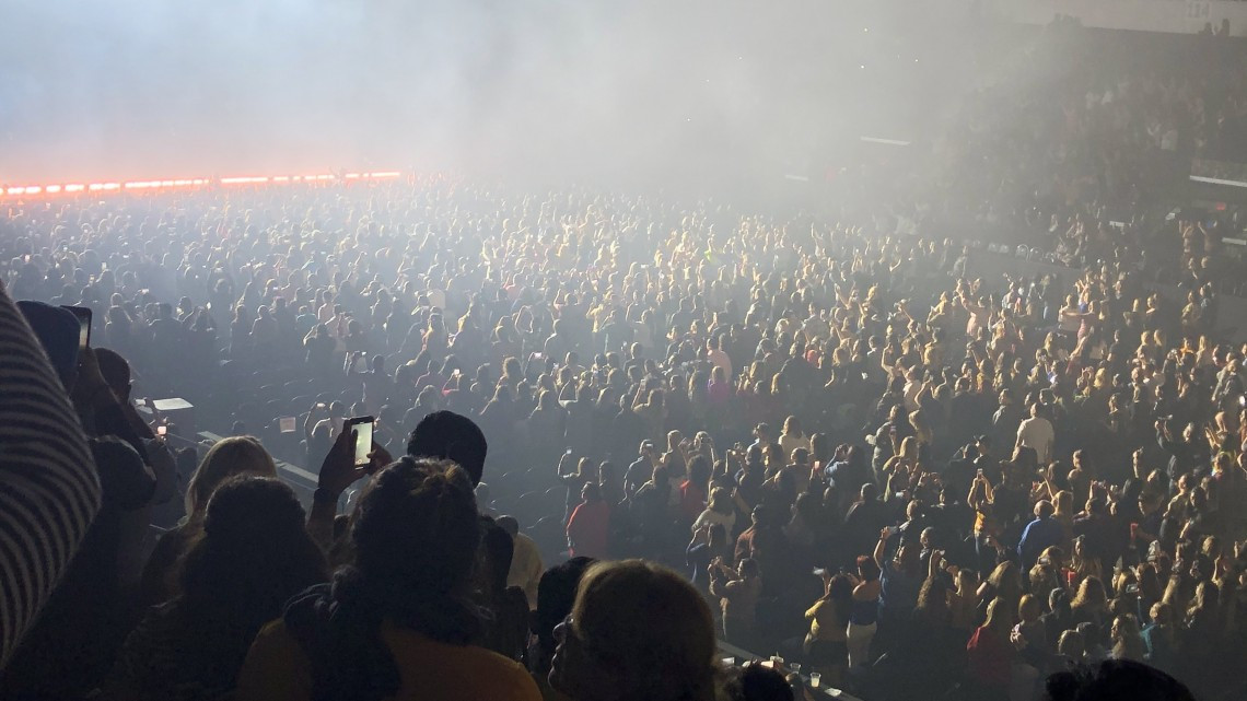 Gloria Trevi se convierte en 'Diosa de la noche' en el Payne Arena