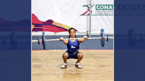 Tamaulipeca forma parte de la Selección Nacional de Halterofilia