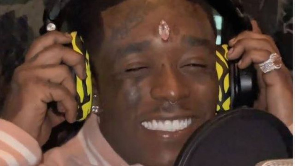 ¿Una gema? Lil Uzi Vert se implanta diamante de 24 mdd en la frente