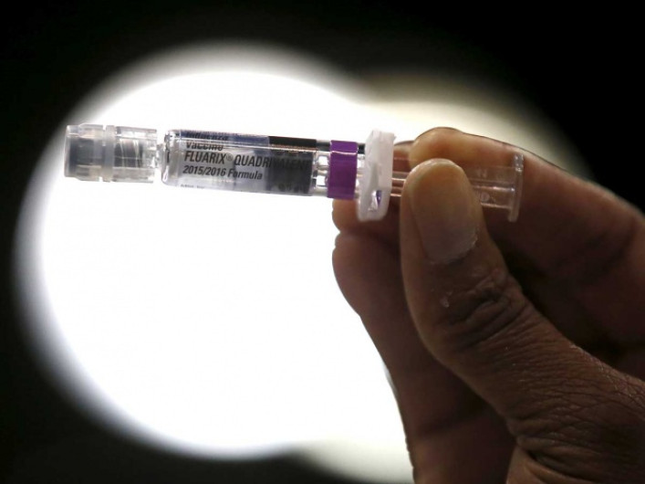 Anuncian lanzamiento de acuna contra COVID-19