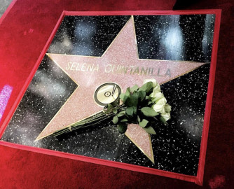 Develan estrella de Selena en Hollywood