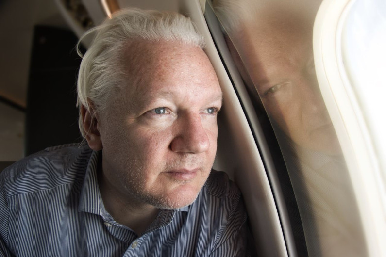Julian Assange llega a Islas Marianas para sellar el acuerdo judicial con EU