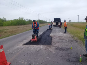 Inicia bacheo en Brecha 82