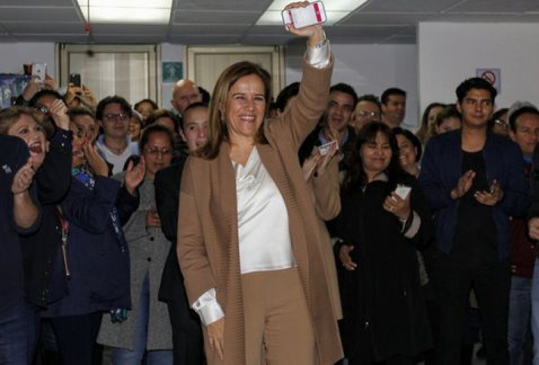 Encabeza Margarita lista de obtención de firmas