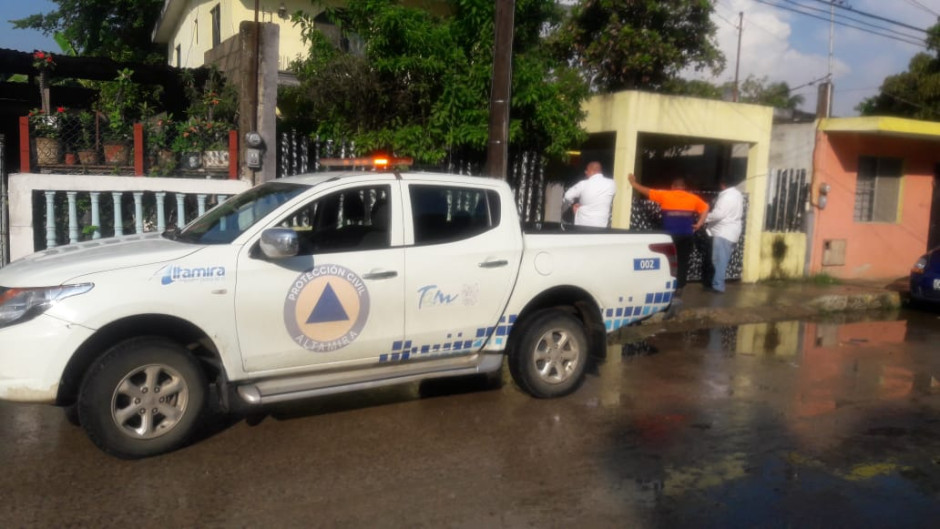 Desalojan a niños de escuela preescolar, tras fuerte olor a gas