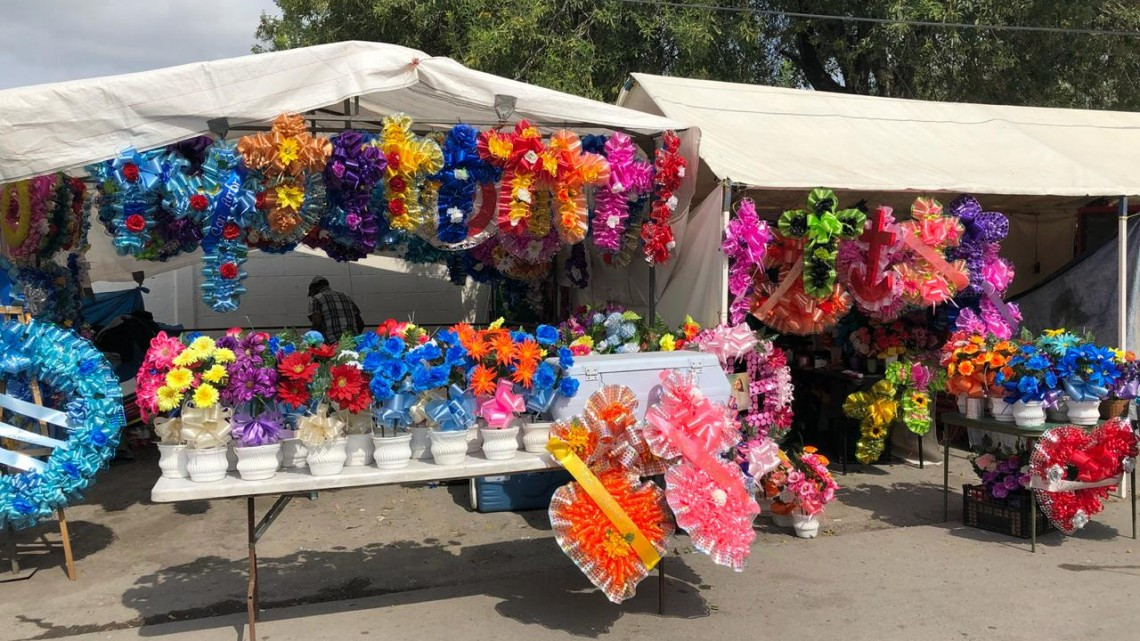 Matamorenses visitan panteones de la localidad 