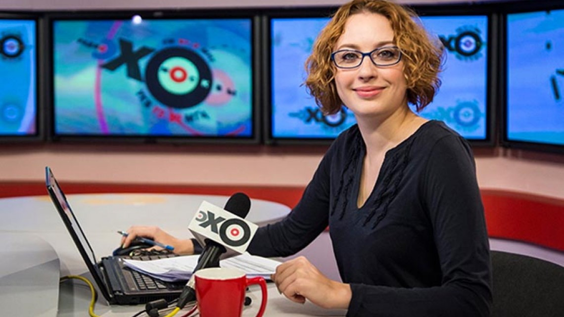 Atacan con un cuchillo a una periodista en emisora rusa 