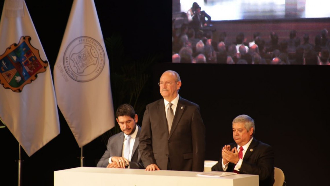 Chuchín rinde su primer informe de gobierno 