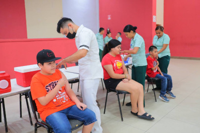 Arranca 2a jornada de vacunación contra VPH 