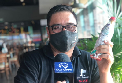 Transforman botellas y desechos en eco ladrillos