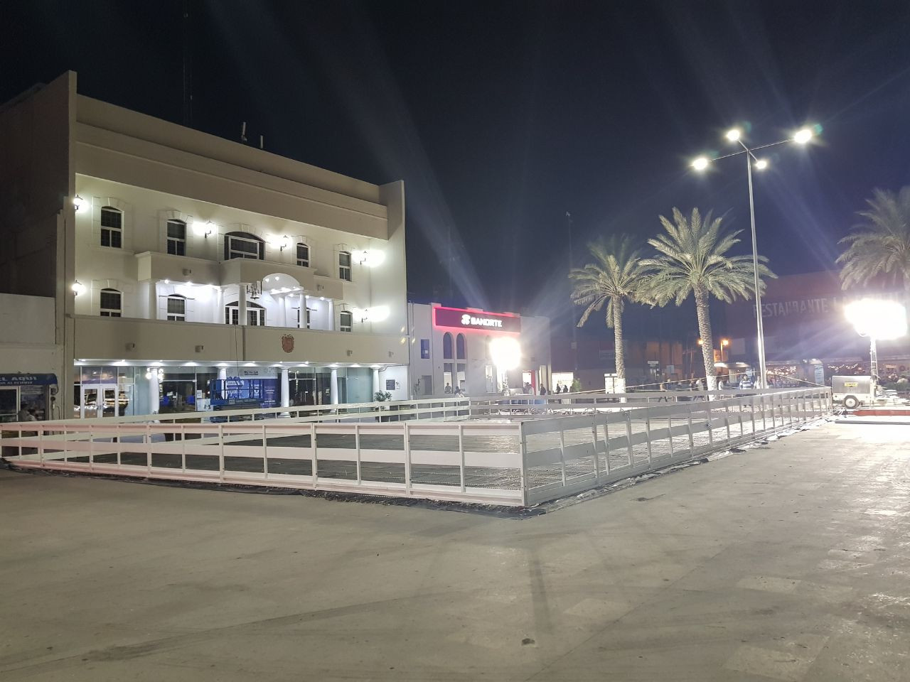 Prepara Ayuntamiento Pista de Hielo en la plaza principal