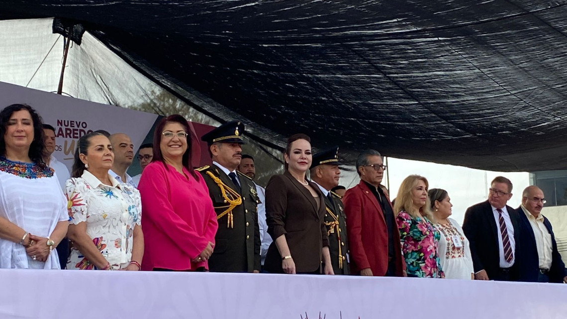 Desfilan por la Independencia