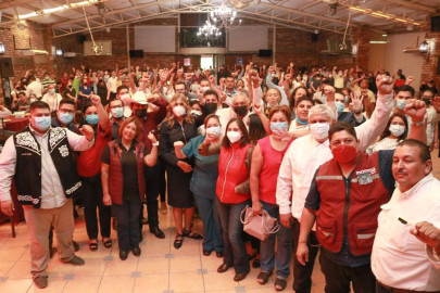 Victoria: Lalo Gattás recibe a Maki Ortiz