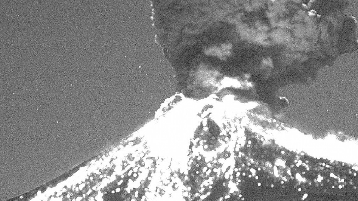 Registran explosión en el Popocatépetl