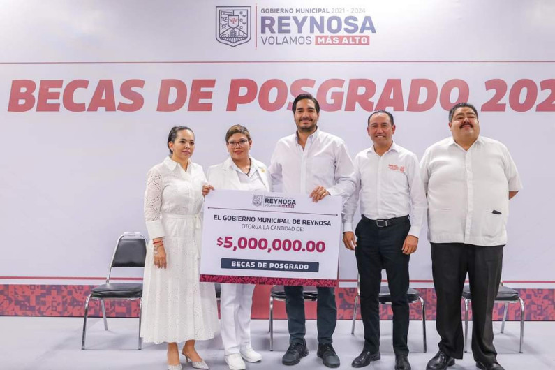 Becas Municipales de Posgrado 2024 impulsan desarrollo humano en Reynosa: Carlos Peña Ortiz