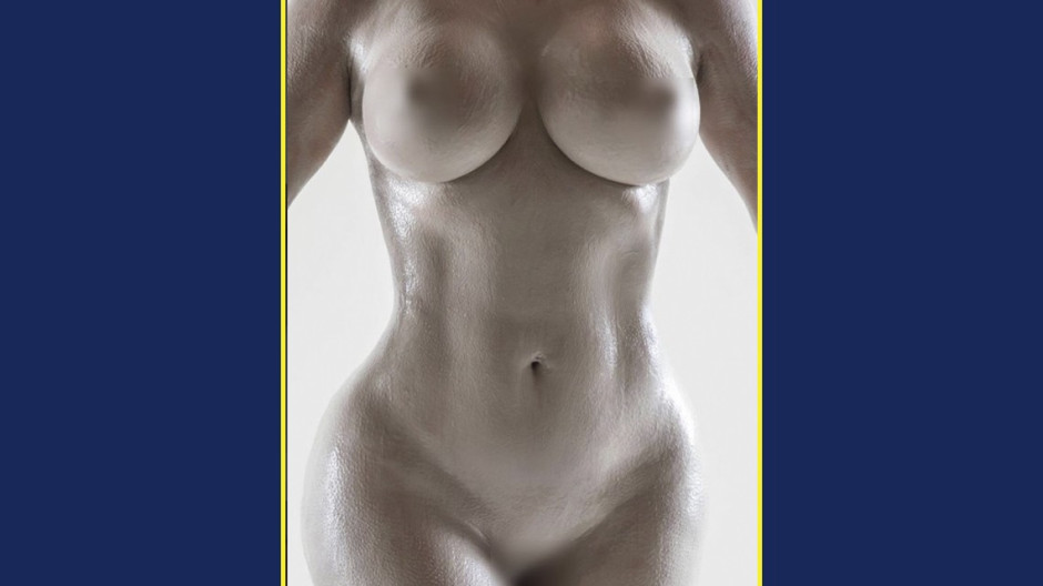 Kim Kardashian se desnuda por su nuevo perfume