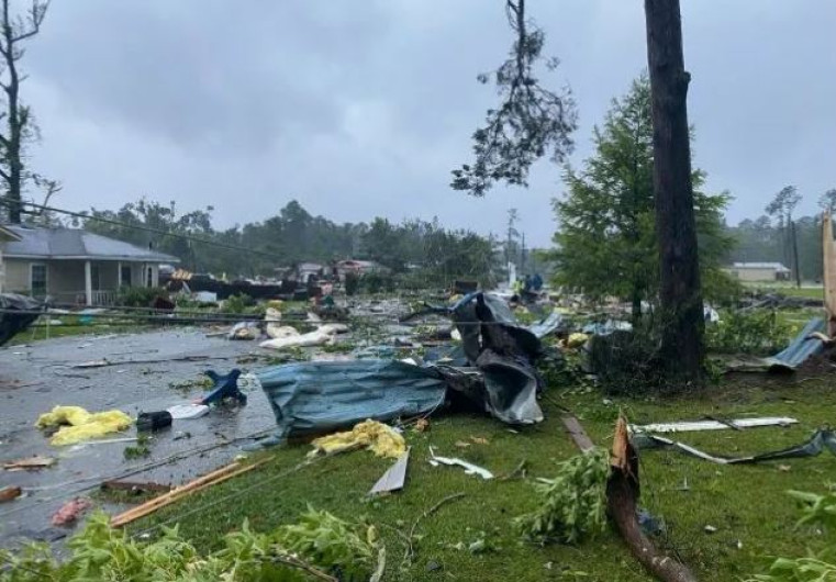 Incrementa Gobierno de Reynosa alumbrado en plazas y colonias 