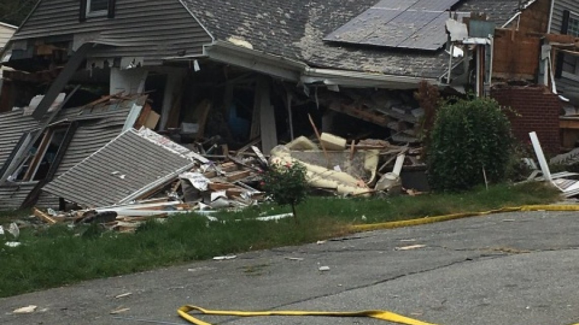 Explosiones e incendio crean pánico en Massachusetts