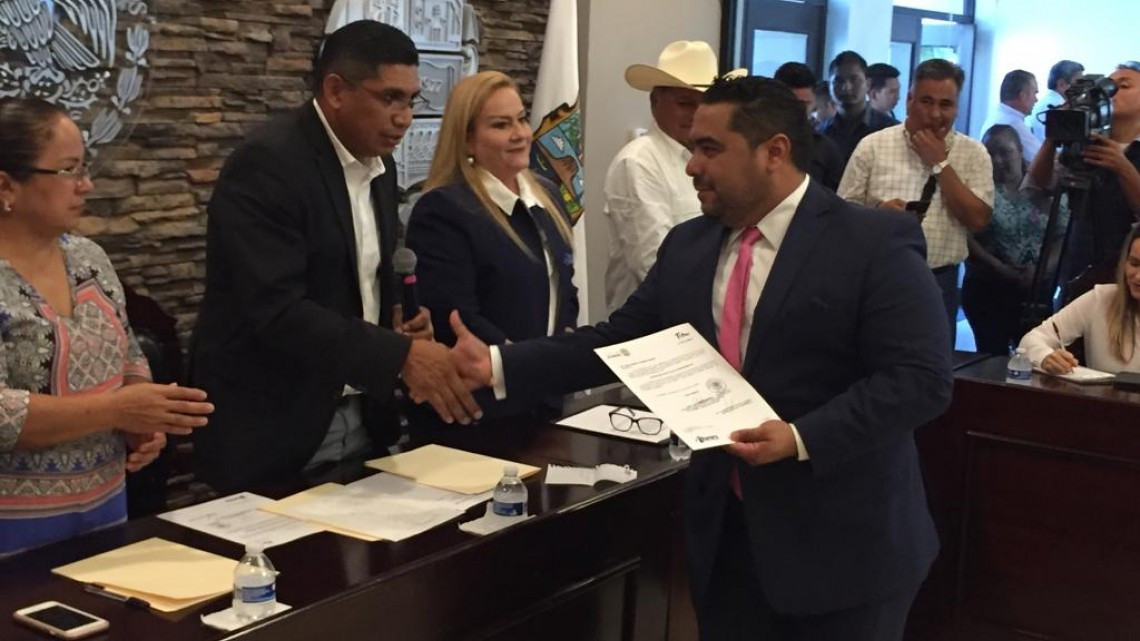 Se entregan nombramientos a 42 funcionarios de primer nivel en el Ayuntamiento de Altamira
