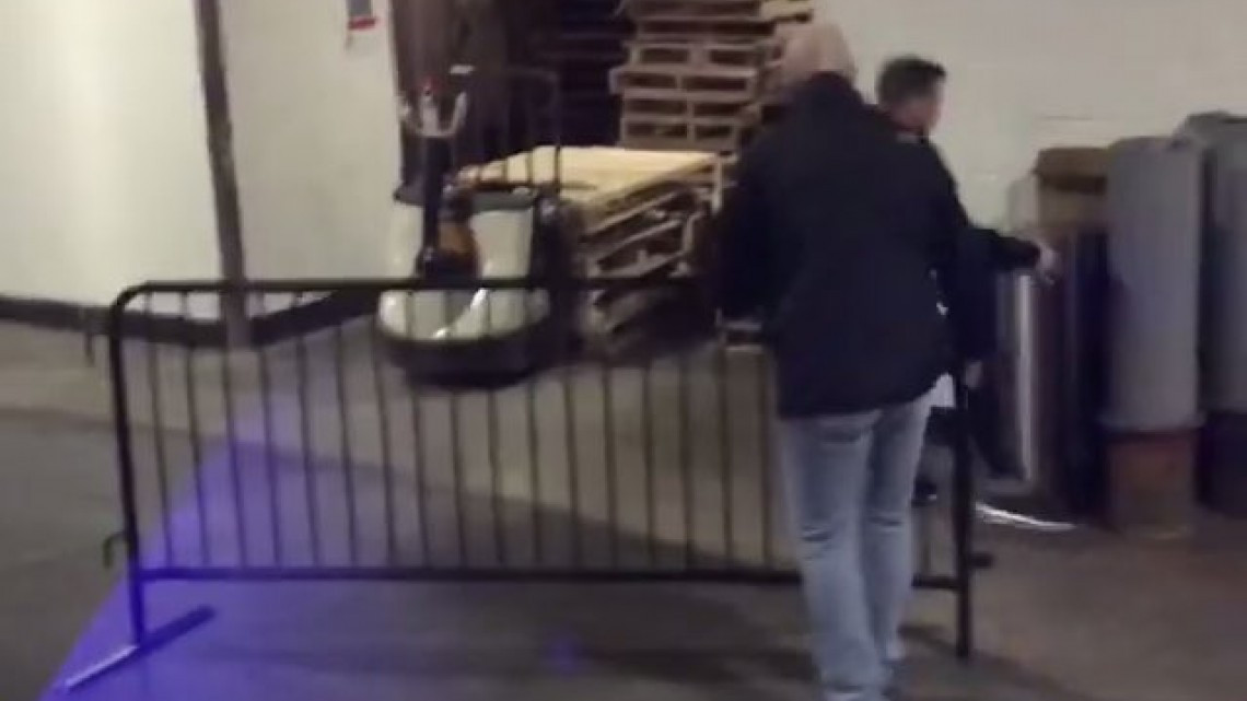 Conor McGregor pierde la cabeza (y su cinturón)