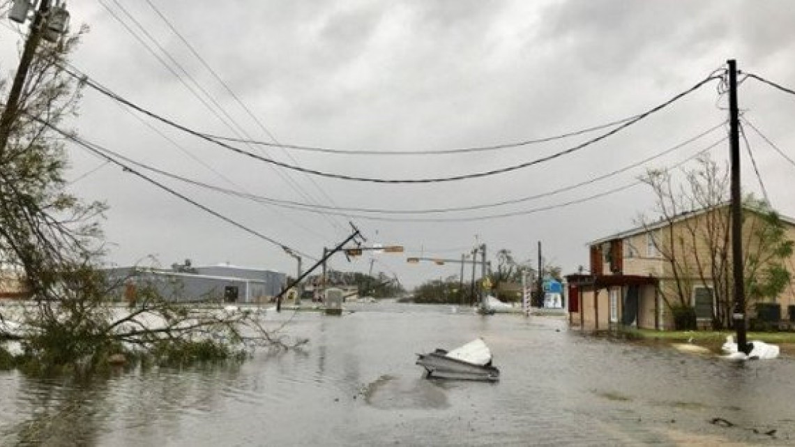 "Harvey" deja grandes daños a su paso por Texas