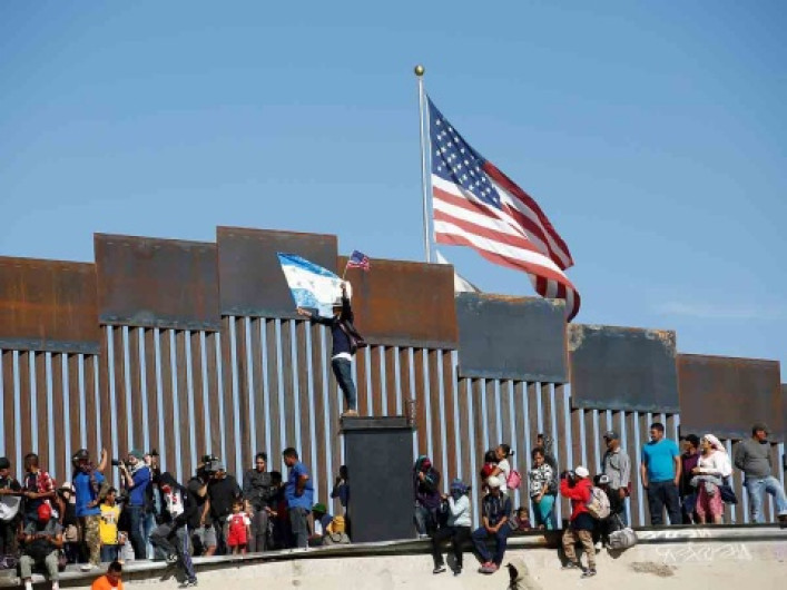 Luz verde para otorgar ciudadanía a migrantes en EU