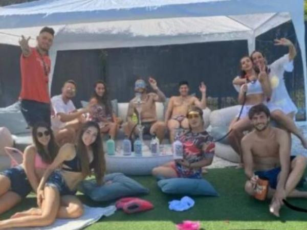 Jugadores del Sevilla piden disculpas por incumplir normas de la cuarentena