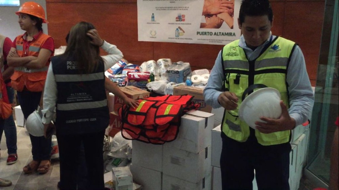 Brigadistas de emergencias de la API Altamira se integran a la ayuda en la CDMX