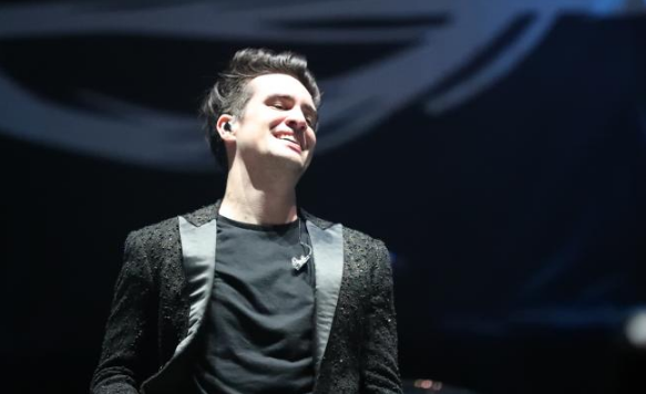 Panic! At The Disco interpreta “Bohemian Rhapsody”