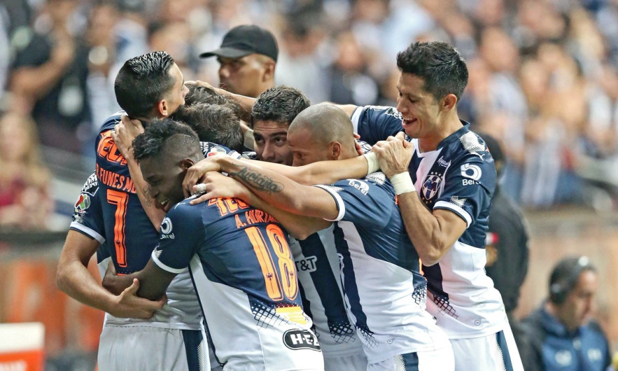Monterrey se lleva el clásico Regio al vencer 2-0 a Tigres