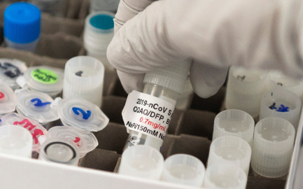 La FDA suspende pruebas de vacunas contra COVID-19 de Inovio 