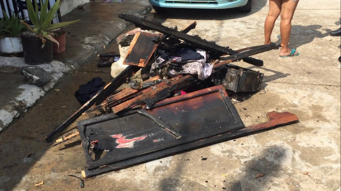 Corto circuito provoca incendio de una casa