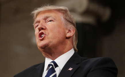 Trump defiende el veto de "ciertos" extranjeros