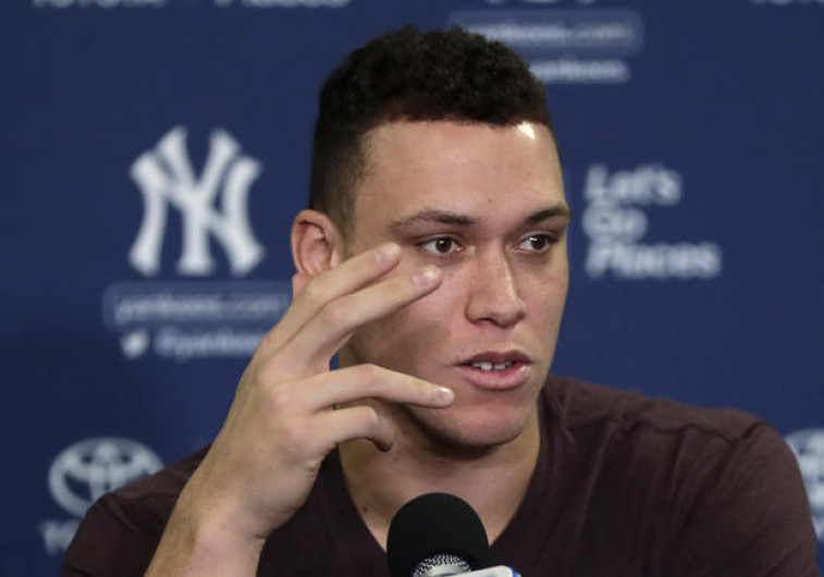 Aaron Judge realiza práctica de bateo por primera vez tras operación