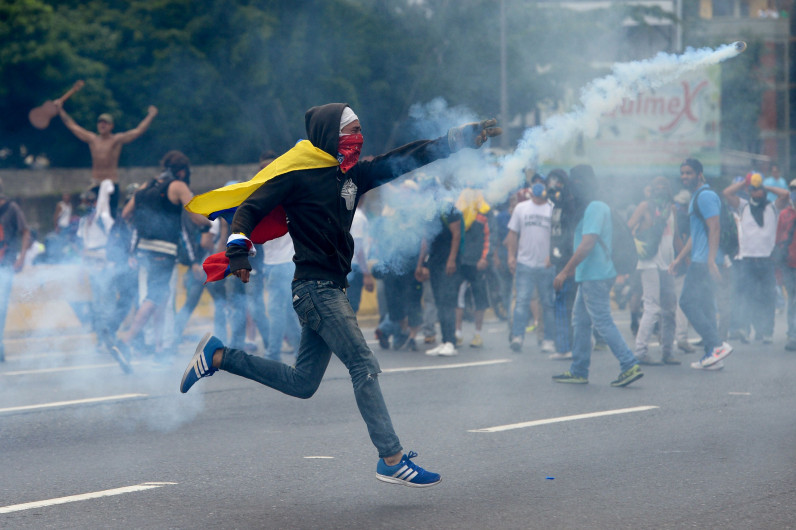 Van 58 muertos por protestas en Venezuela