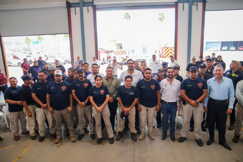Conmemoran Día del Bombero