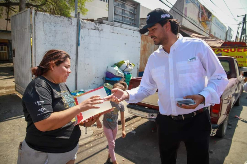 Entregan Fichas de Registro para Becas Municipales