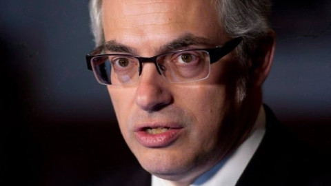 Tony Clement renuncia a sus deberes comunes por escándalo sexual 