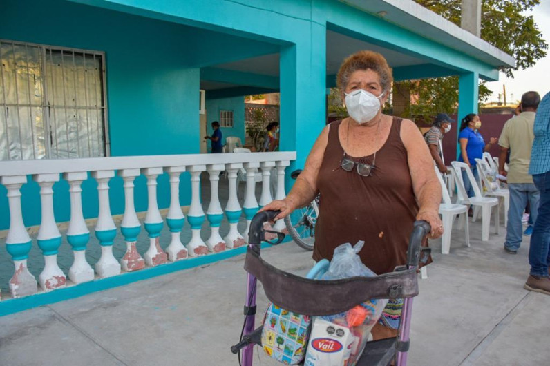 DIF Reynosa sigue apoyando a los Adultos Mayores de las diferentes colonias