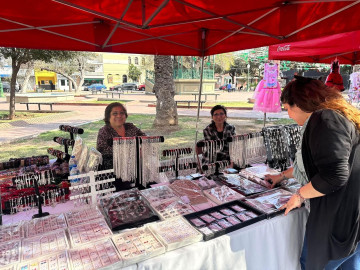 Impulsa Gobierno Municipal economía de vendedores locales