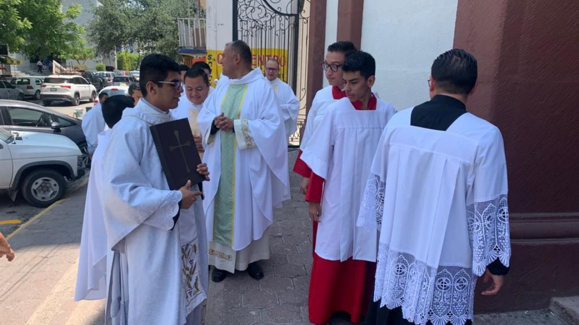 Poco interés en el sacerdocio es por largos planes de estudio