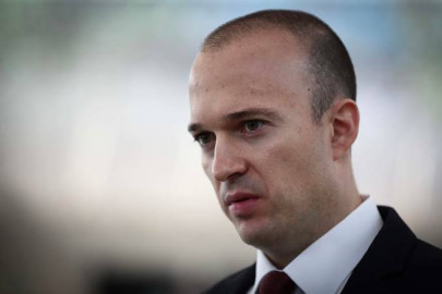 UIF informa sobre investigación contra el presidente de la Federación de Natación por corrupción