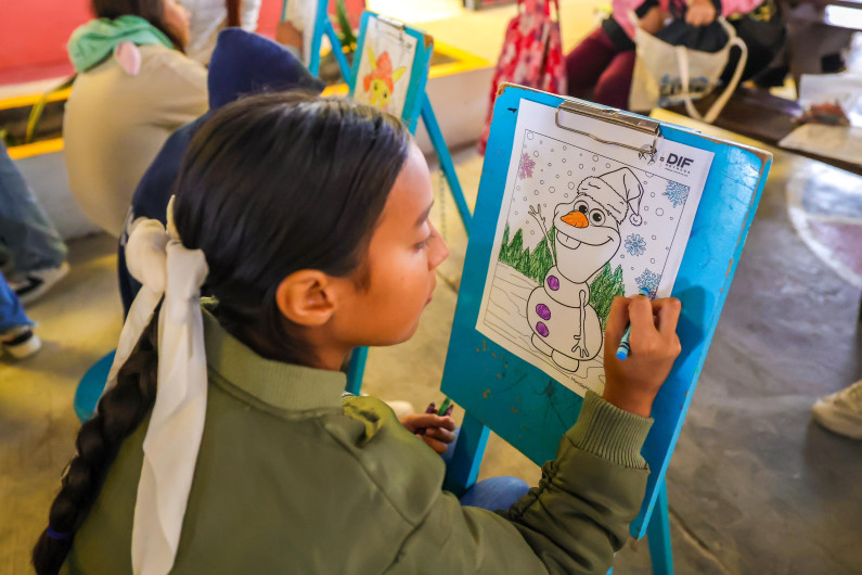 Beneficia Alcalde Carlos Peña con servicios gratuitos a familias de la colonia Puerta Sur