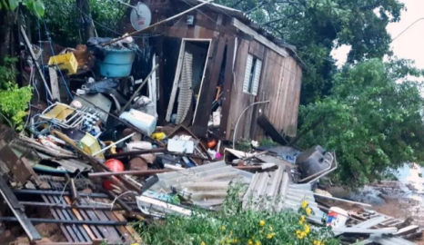 Al menos 11 muertos y 15 desaparecidos por el paso de un ciclón en Brasil