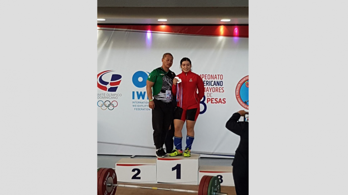 Aremi Fuentes gana plata en Campeonato Panamericano de Pesas