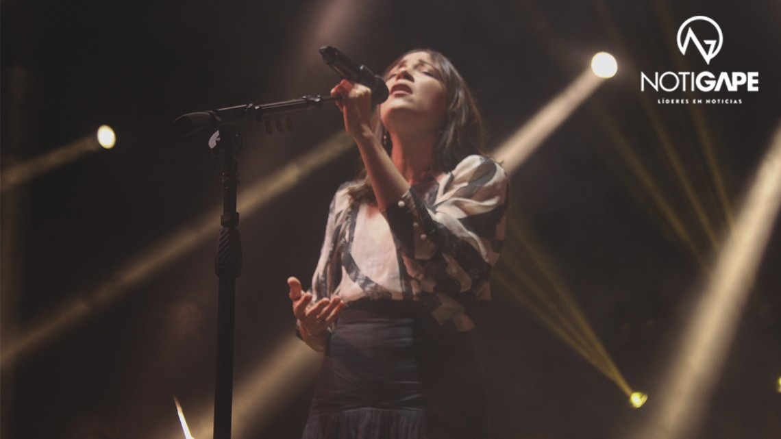 Natalia Lafourcade deleita Hidalgo con su música