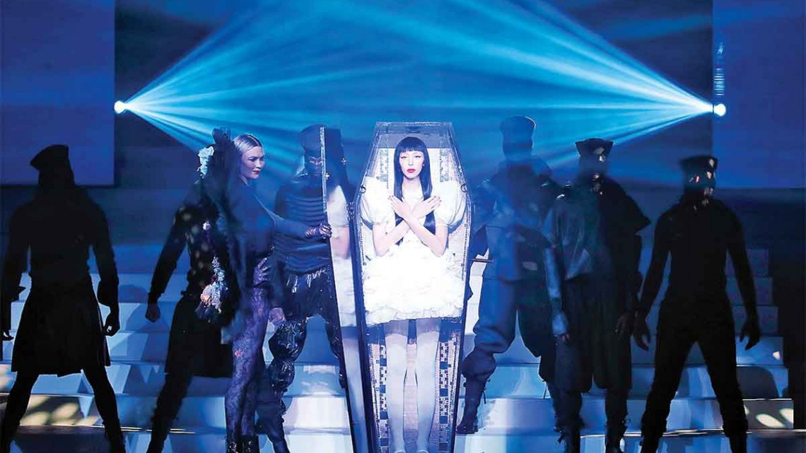 Jean Paul Gaultier realiza su último desfile de alta costura