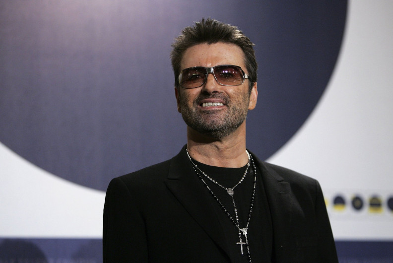 Lanzan canción inédita de George Michael para película navideña