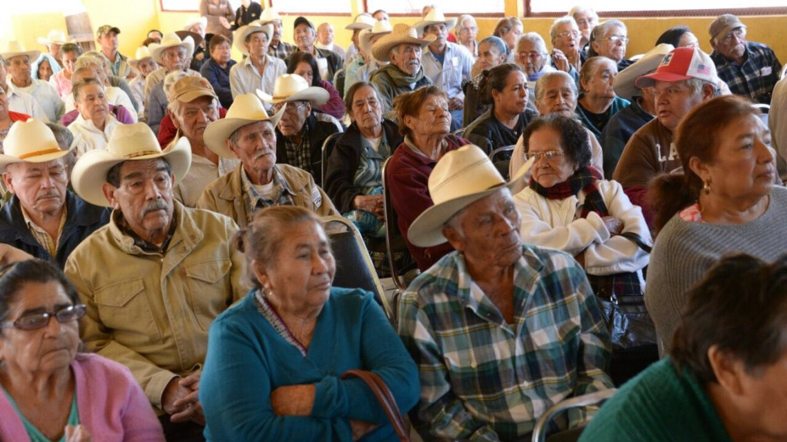 Entrega Gobierno de Tamaulipas ayuda a adultos mayores